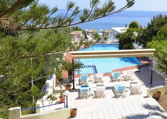 AKASHA Beach Hotel&Spa